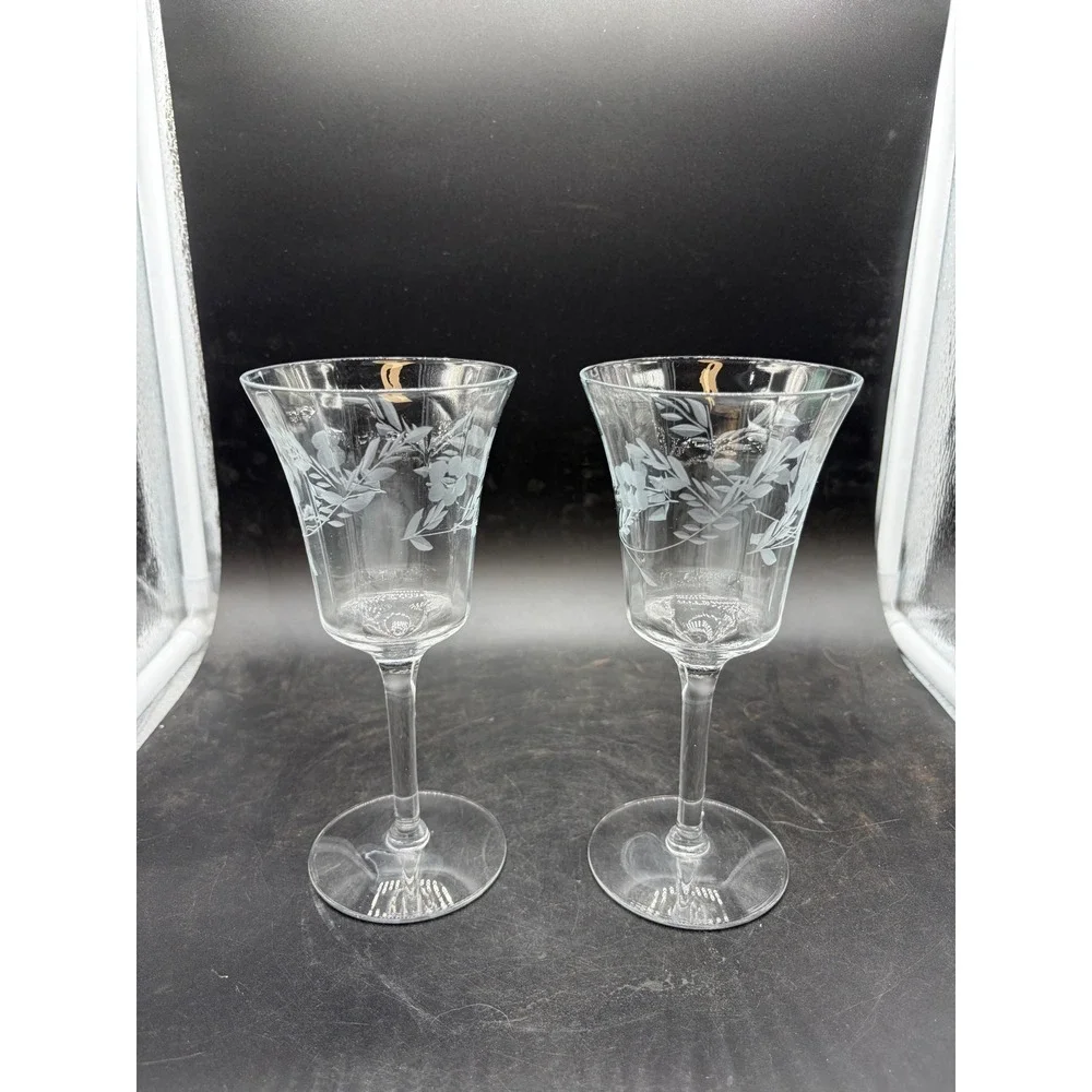 Vintage Etched Floral Crystal Wine Glasses‎ Set of 2 Clear Stemware Leaf Pattern